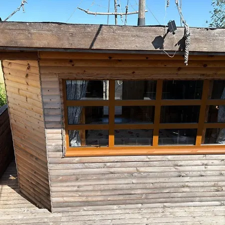 Bounty Boot Apartment *